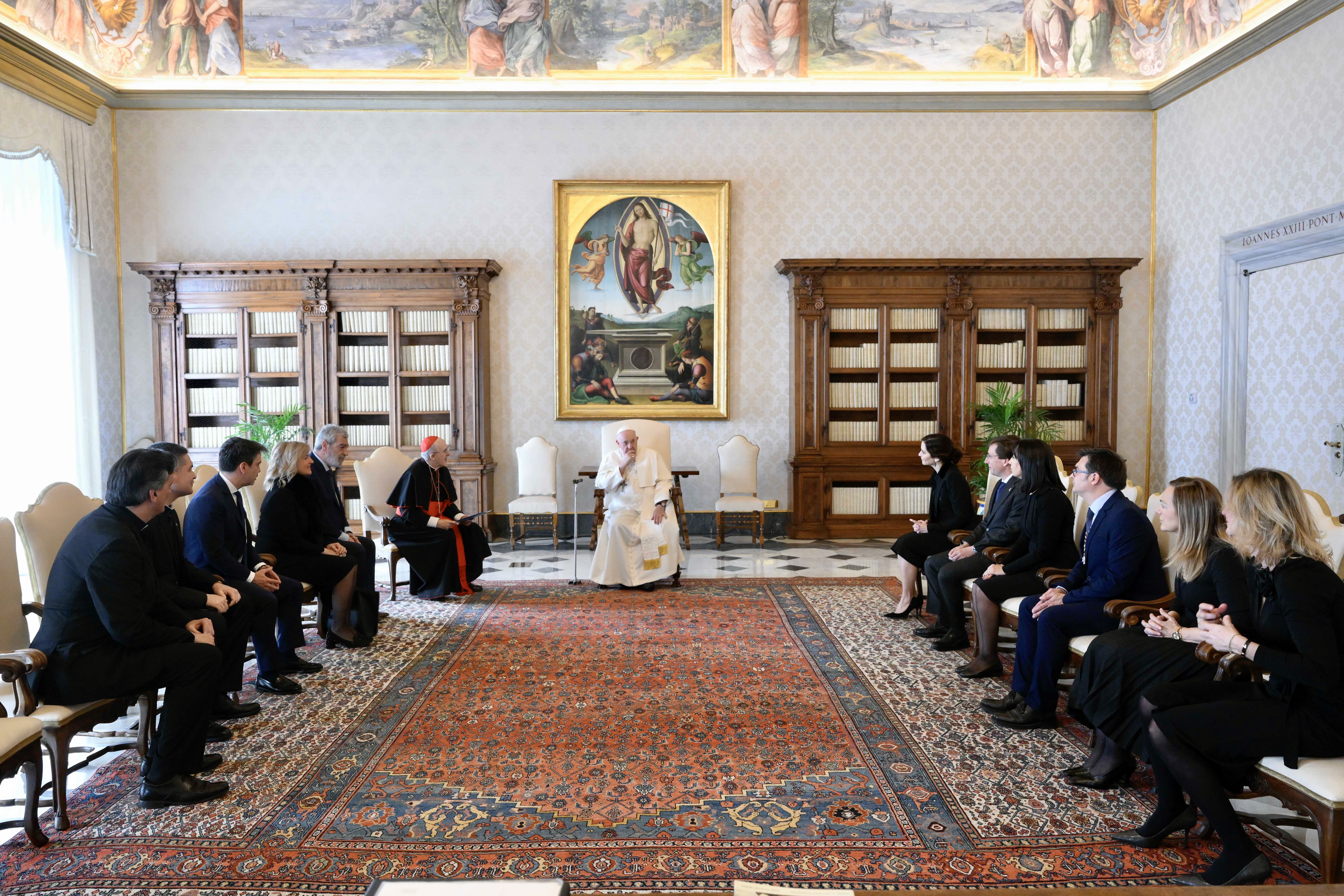 Almeida recibido en audiencia por el papa Francisco 
